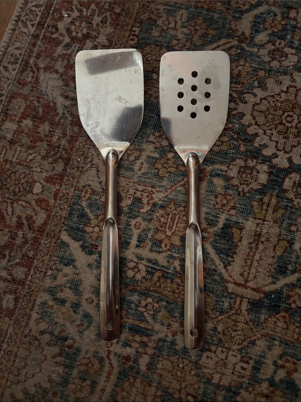 2 Metal Spatulas